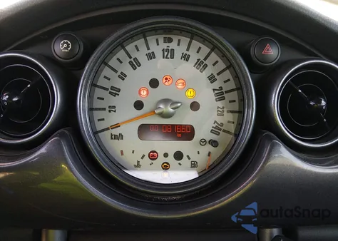 2005 Mini Cooper S z USA, uszkodzony, nr VIN WMWRH33595TF84137